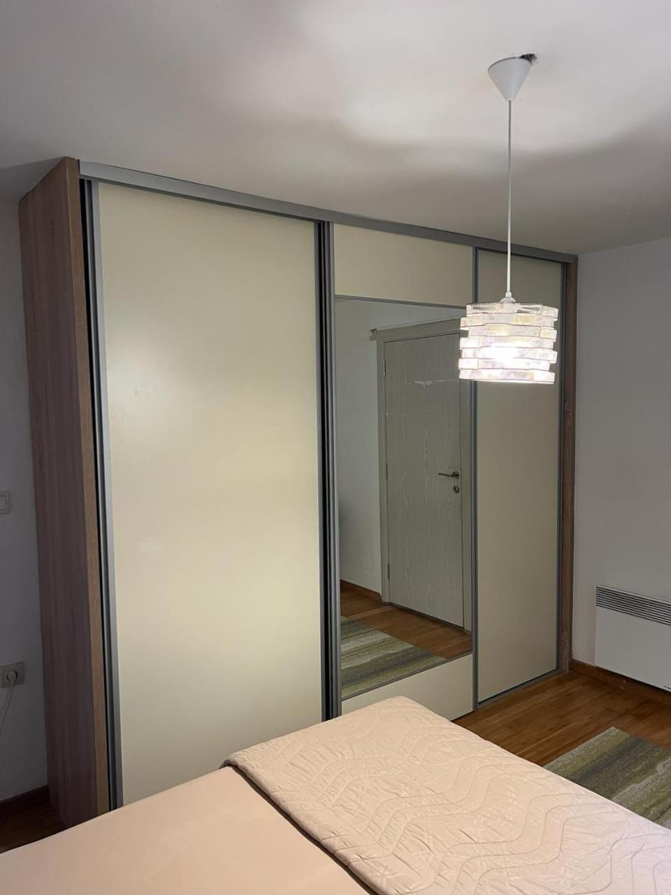 Jovovic Apartman *